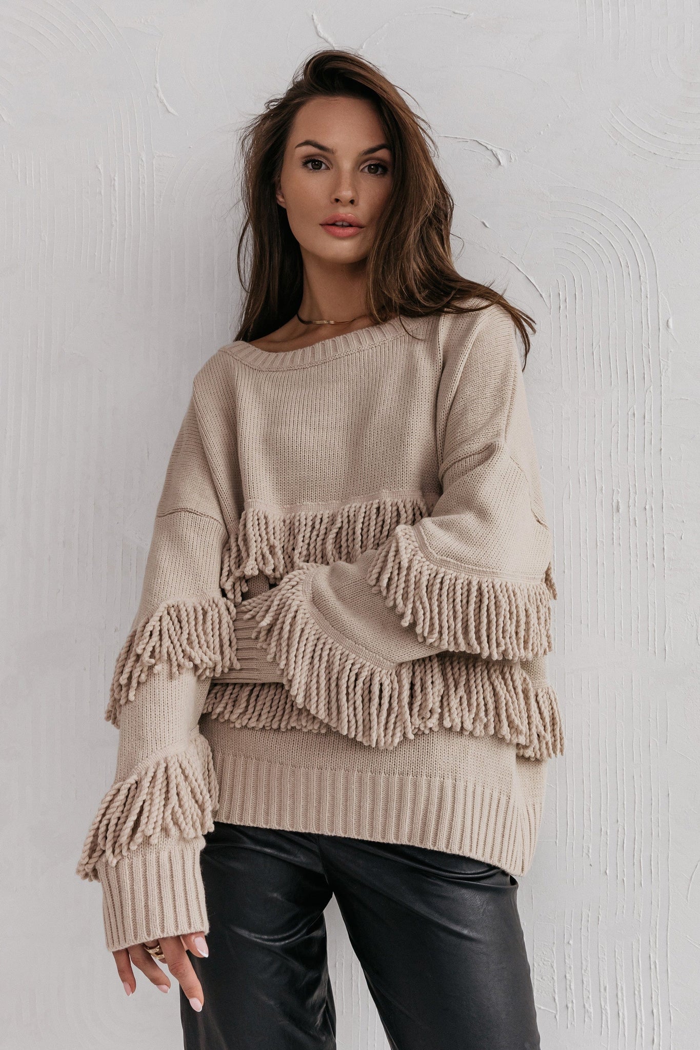 Trend Collection Pullover mit Fransen One Size / Beige